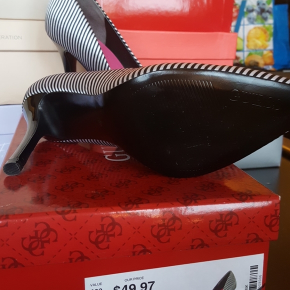 Black Stripe heels - Picture 2 of 2